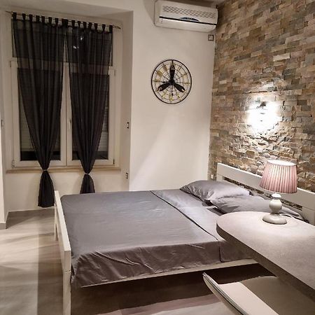 Apartment Amfiteatar Pula Exterior photo