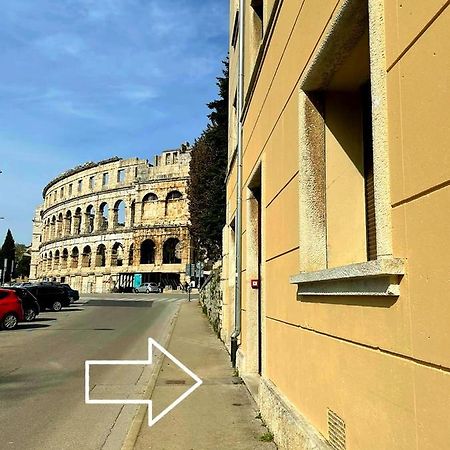 Apartment Amfiteatar Pula Exterior photo